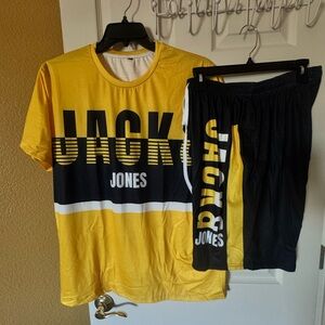 Men’s Jack Jones Yellow & Black Graphic Tee and Shorts Set Big and Tall